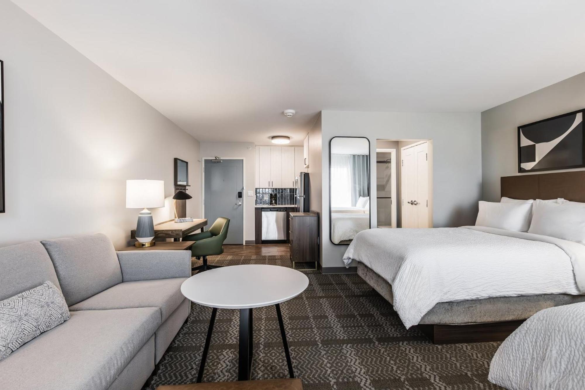 Staybridge Suites - Dawson Creek By Ihg المظهر الخارجي الصورة