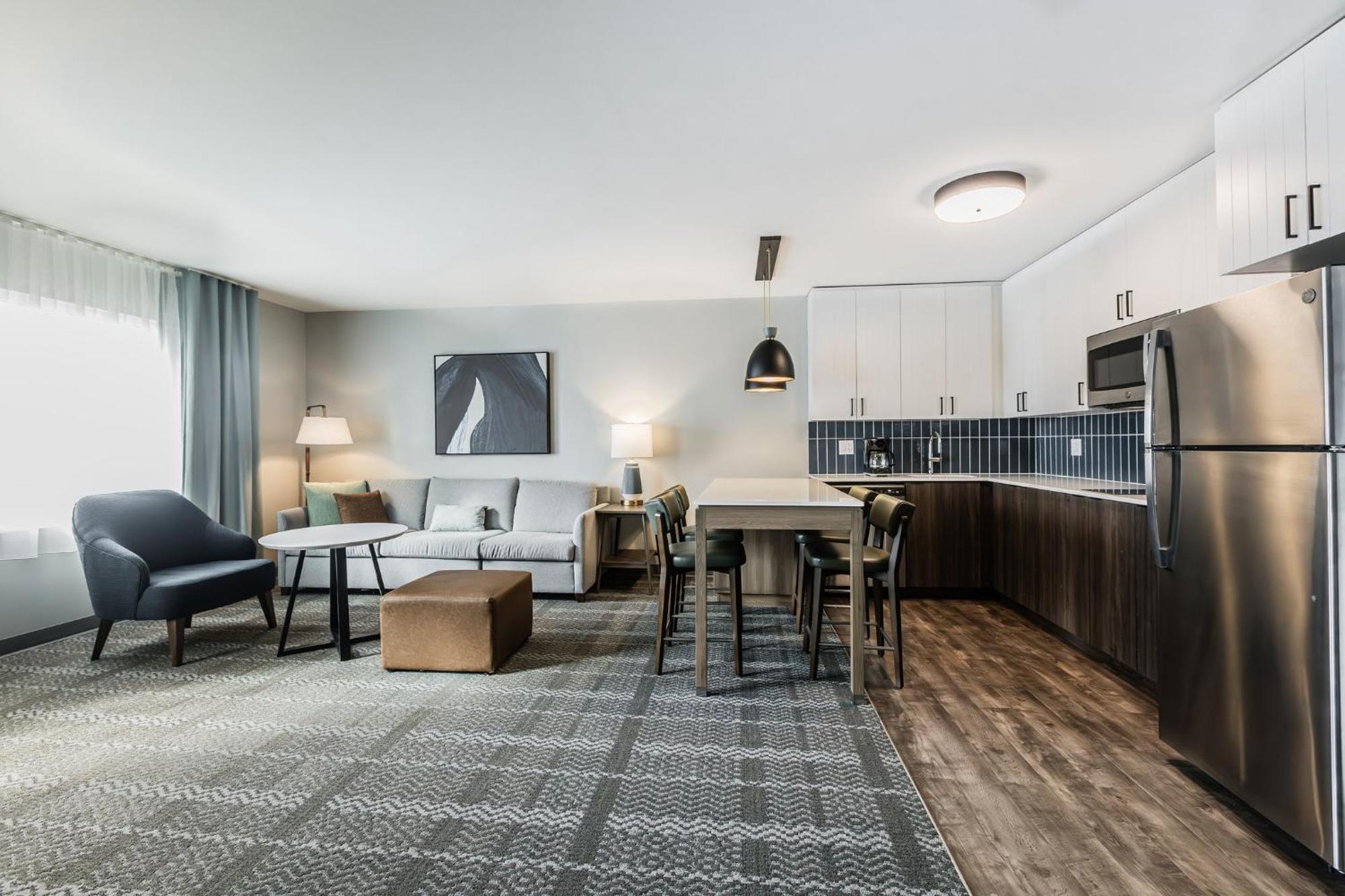 Staybridge Suites - Dawson Creek By Ihg المظهر الخارجي الصورة
